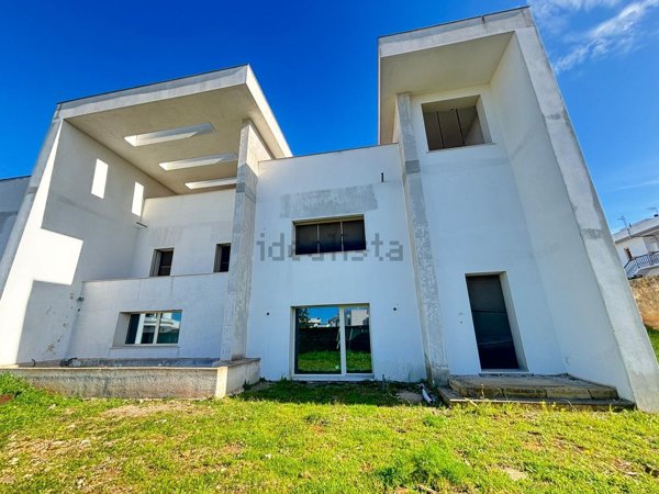 casa indipendente in vendita a Casarano