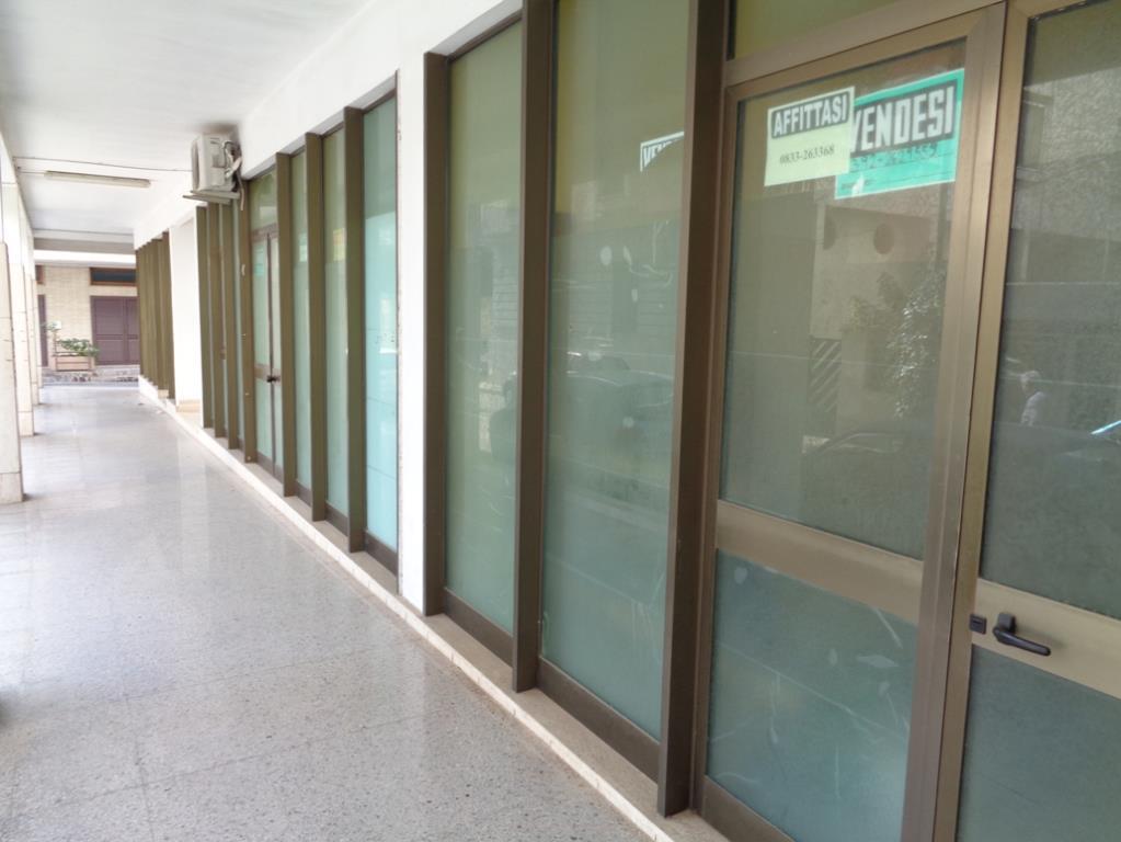 negozio in vendita a Casarano