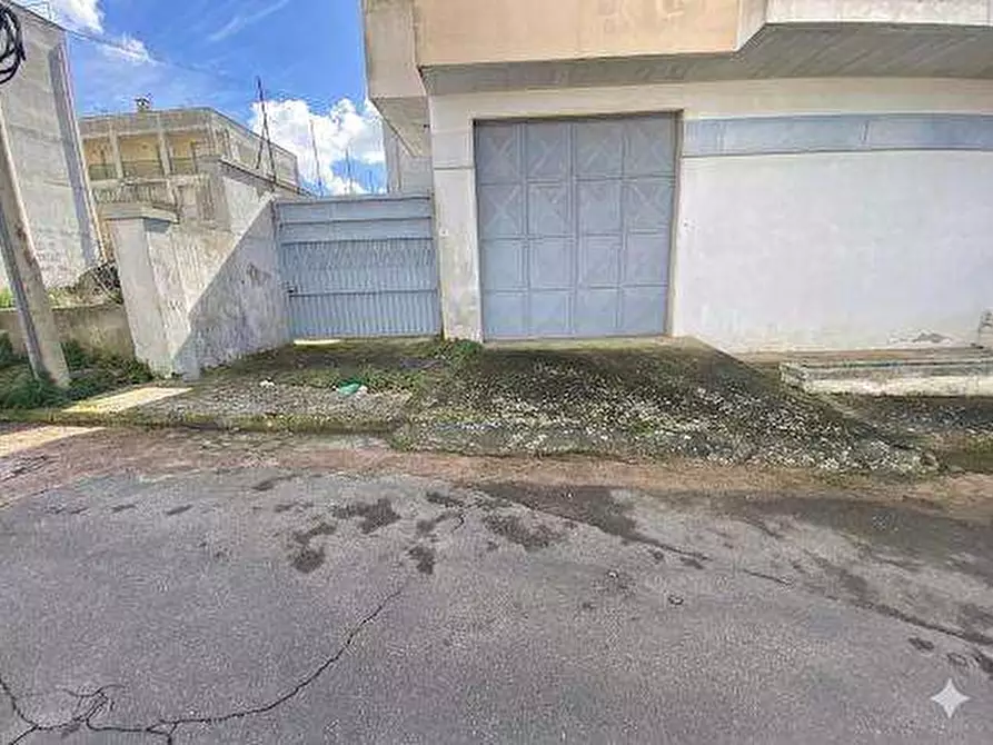 locale commerciale in vendita a Casarano