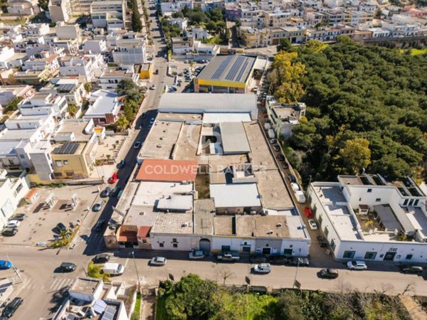 negozio in vendita a Casarano