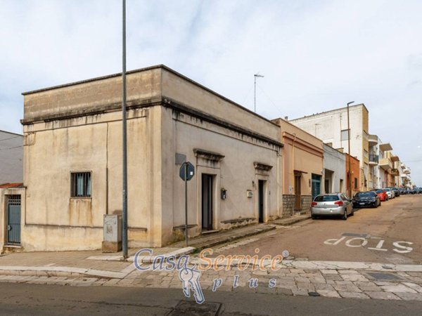 casa indipendente in vendita a Casarano