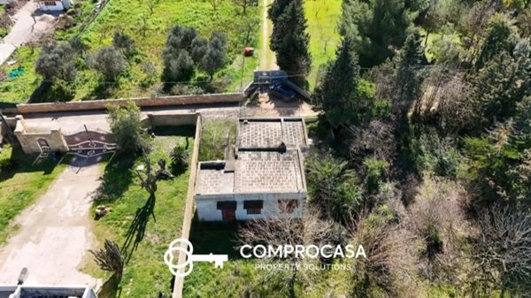 casa indipendente in vendita a Casarano