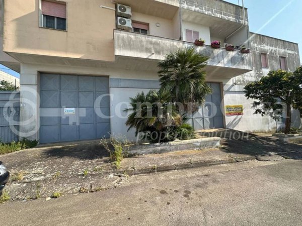 negozio in vendita a Casarano