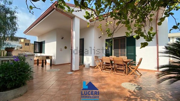 casa indipendente in vendita a Casarano