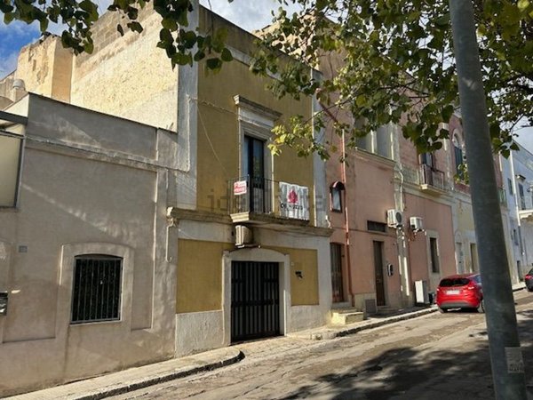 casa indipendente in vendita a Casarano