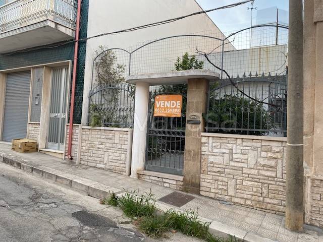 appartamento in vendita a Casarano