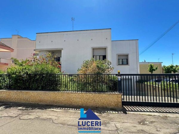 casa indipendente in vendita a Casarano