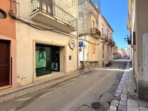 negozio in vendita a Casarano