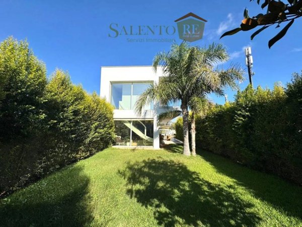 casa indipendente in vendita a Casarano