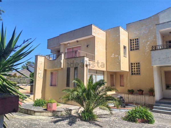 casa indipendente in vendita a Casarano