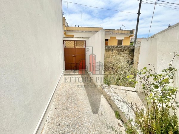 casa indipendente in vendita a Casarano
