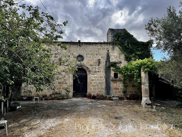 casa indipendente in vendita a Casarano