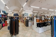 locale commerciale in vendita a Casarano