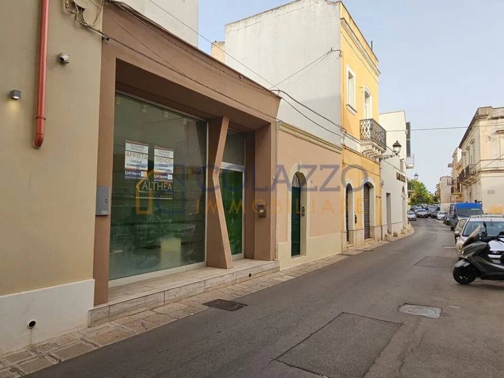 locale commerciale in vendita a Casarano
