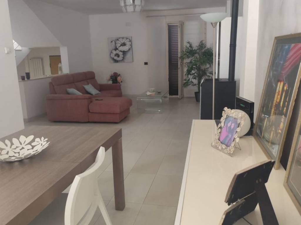 casa indipendente in vendita a Casarano