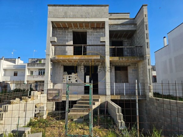 casa indipendente in vendita a Castri di Lecce