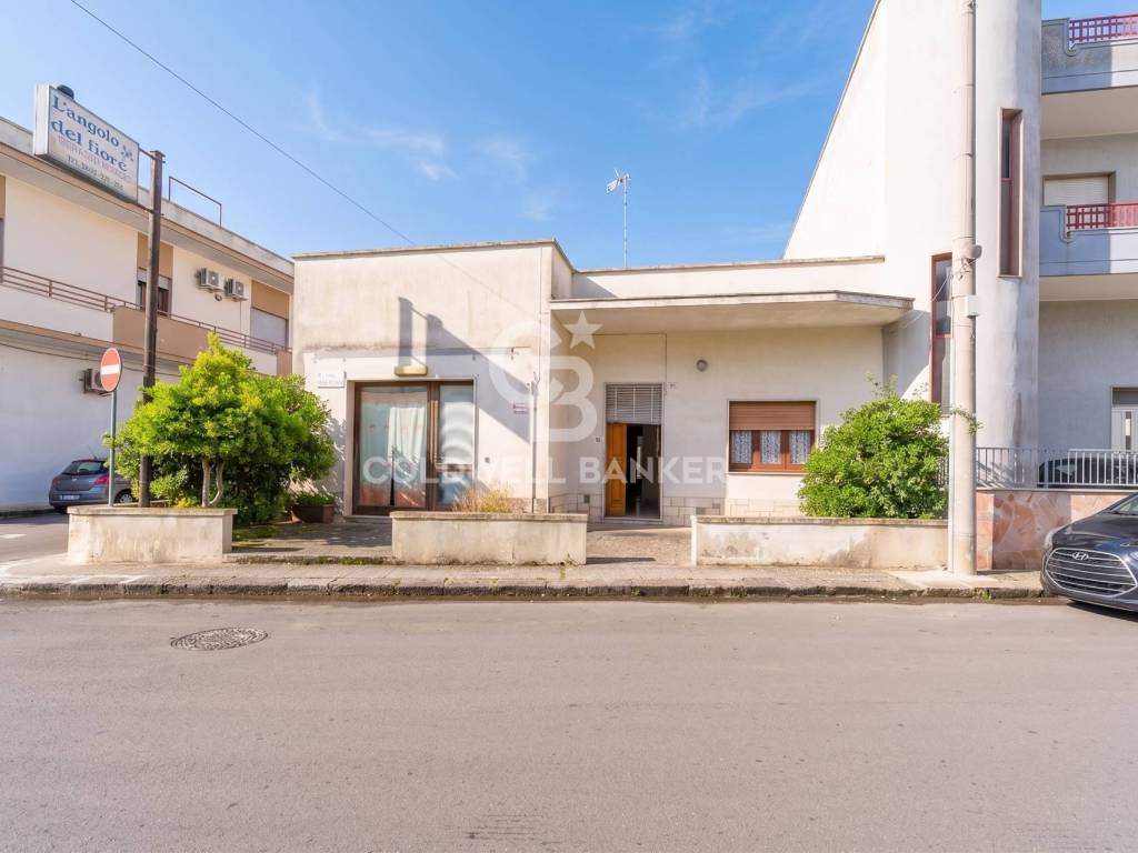casa indipendente in vendita a Castri di Lecce