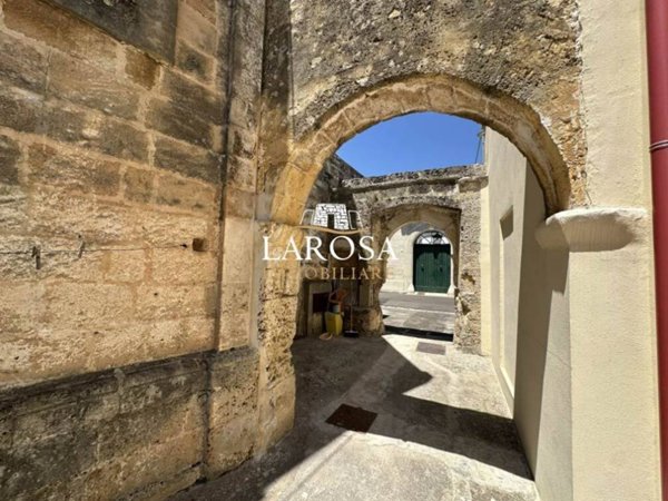 casa indipendente in vendita a Castri di Lecce