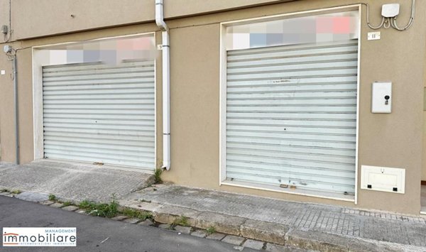 locale commerciale in vendita a Castrignano de' Greci