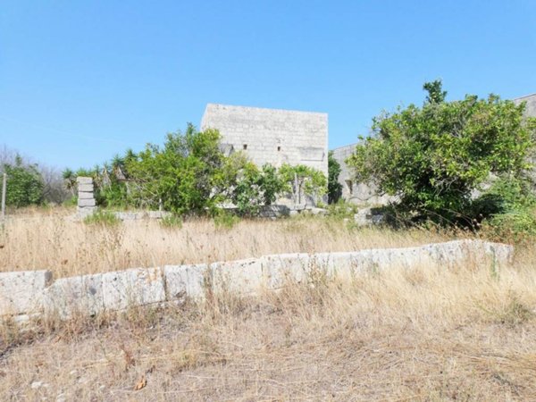 casale in vendita a Castrignano de' Greci
