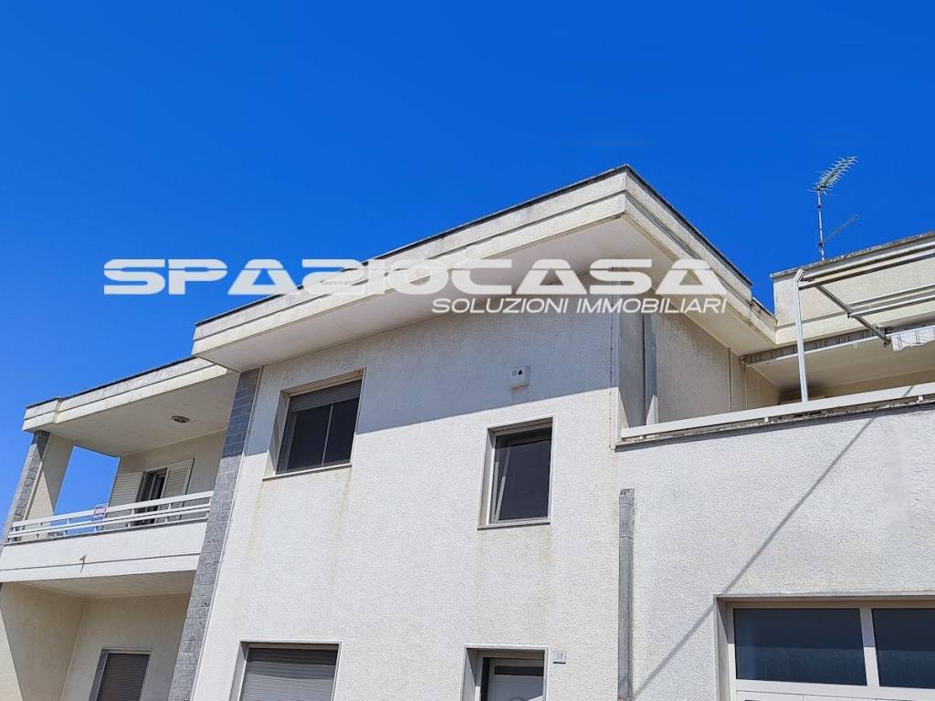 casa indipendente in vendita a Castrignano de' Greci
