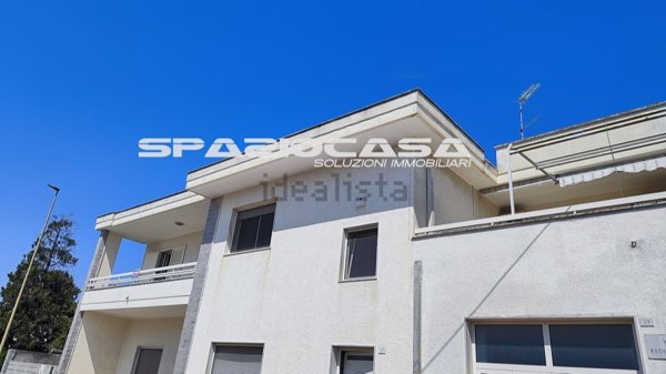 casa indipendente in vendita a Castrignano de' Greci