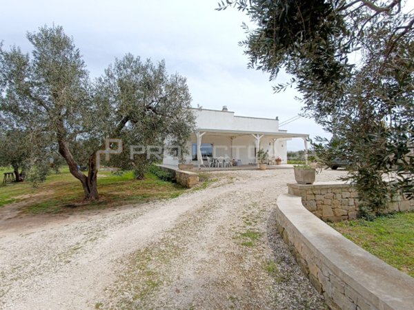 casa indipendente in vendita a Castrignano de' Greci