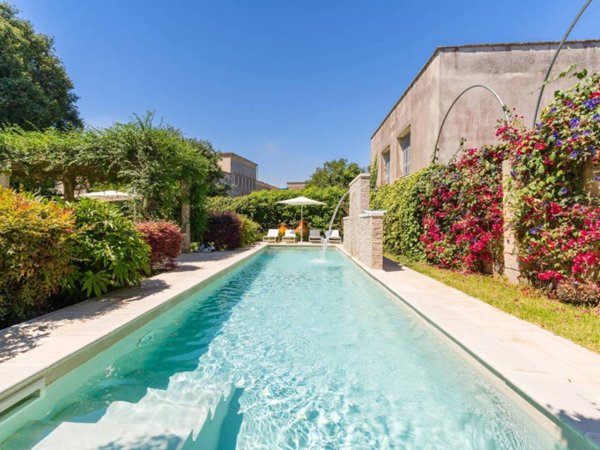 villa in vendita a Castrignano de' Greci