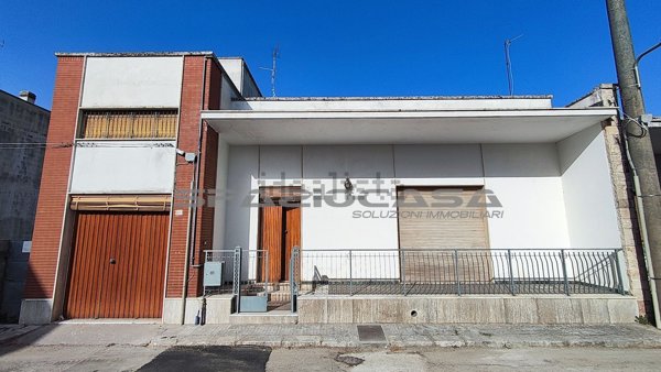 casa indipendente in vendita a Castrignano de' Greci