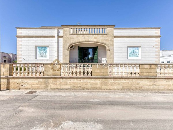 casa indipendente in vendita a Castrignano del Capo in zona Santa Maria di Leuca