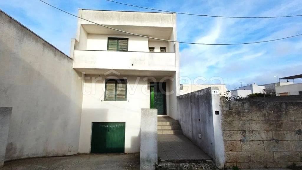 casa indipendente in vendita a Castrignano del Capo