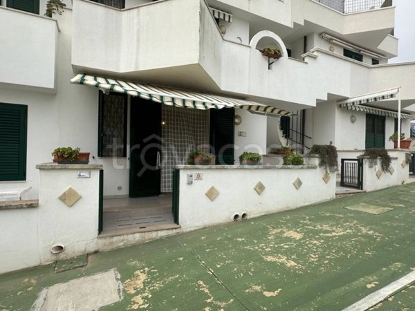appartamento in vendita a Castrignano del Capo in zona Santa Maria di Leuca