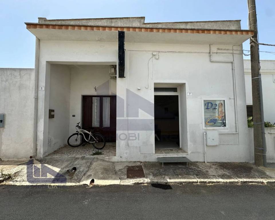 casa indipendente in vendita a Castrignano del Capo