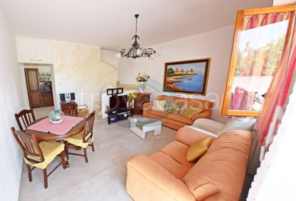 appartamento in vendita a Castrignano del Capo in zona Santa Maria di Leuca