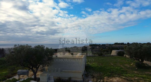 casa indipendente in vendita a Castrignano del Capo