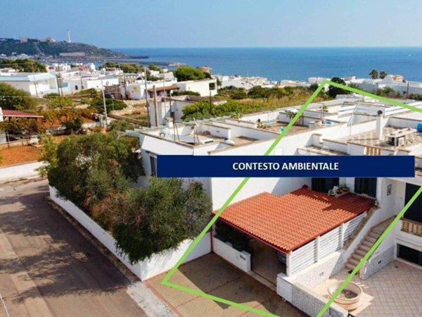 casa indipendente in vendita a Castrignano del Capo in zona Santa Maria di Leuca