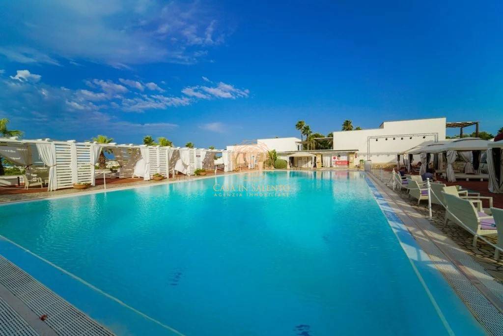 appartamento in vendita a Castrignano del Capo in zona Santa Maria di Leuca