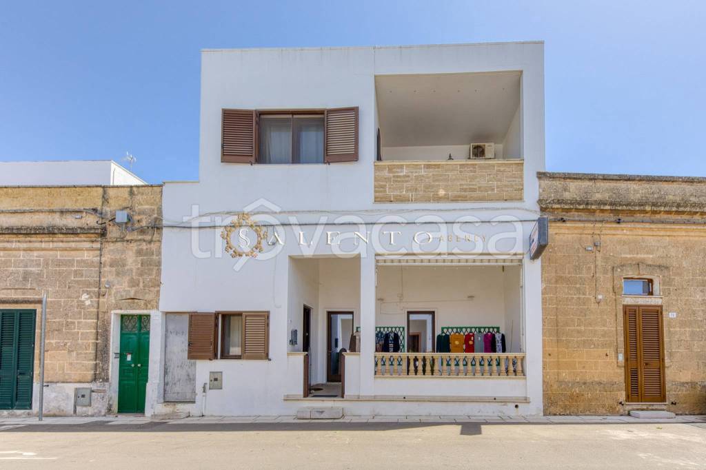 appartamento in vendita a Castrignano del Capo in zona Santa Maria di Leuca