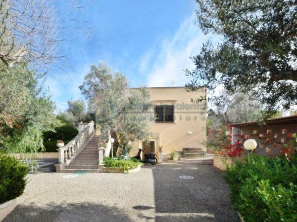 casa indipendente in vendita a Castrignano del Capo
