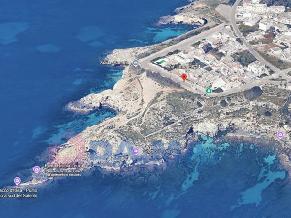 casa indipendente in vendita a Castrignano del Capo