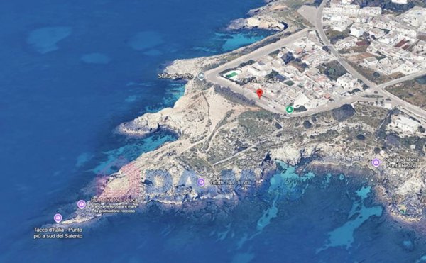 casa indipendente in vendita a Castrignano del Capo