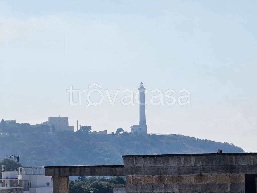 casa indipendente in vendita a Castrignano del Capo in zona Santa Maria di Leuca