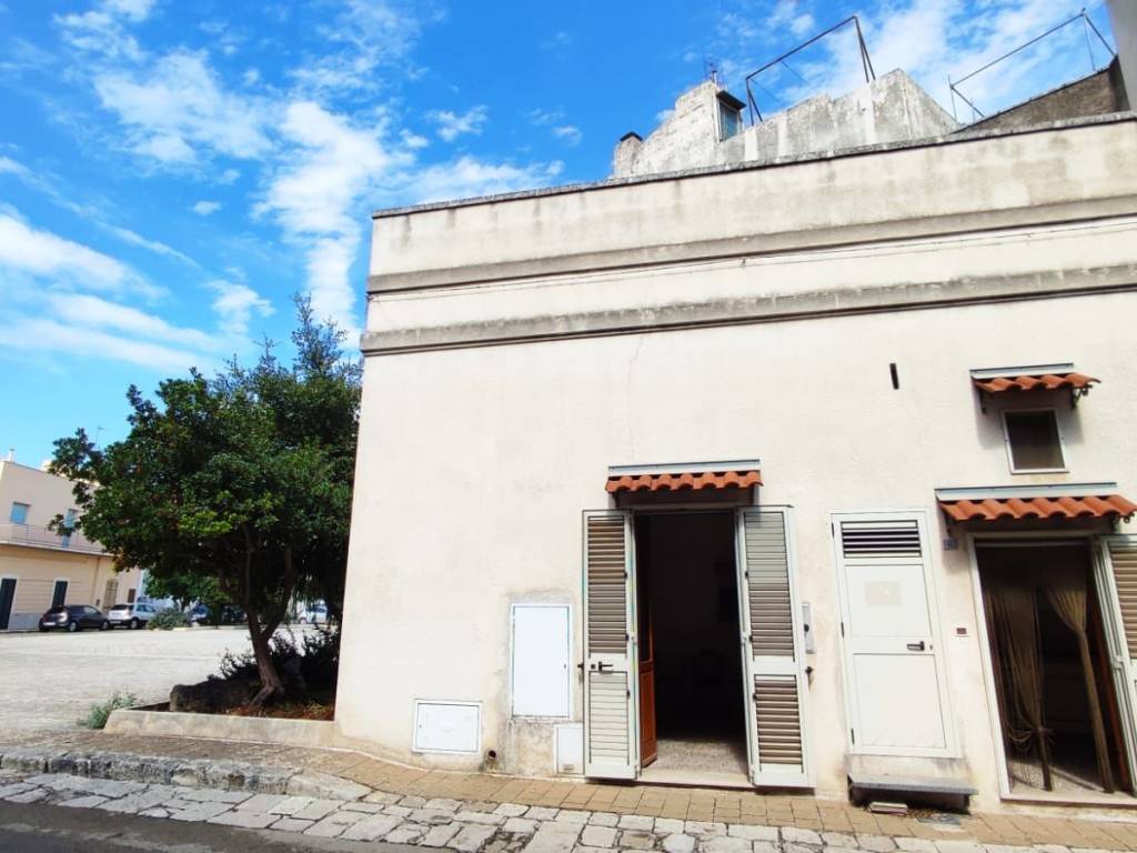 appartamento in vendita a Castrignano del Capo in zona Santa Maria di Leuca