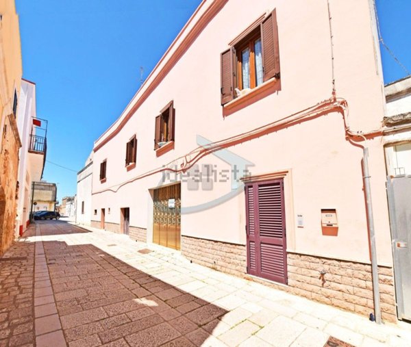 casa indipendente in vendita a Castrignano del Capo in zona Giuliano di Lecce