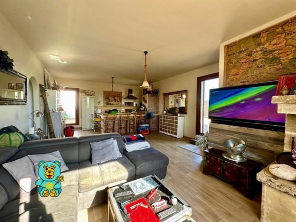 casa indipendente in vendita a Castrignano del Capo in zona Santa Maria di Leuca