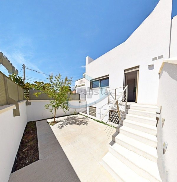 casa indipendente in vendita a Castrignano del Capo