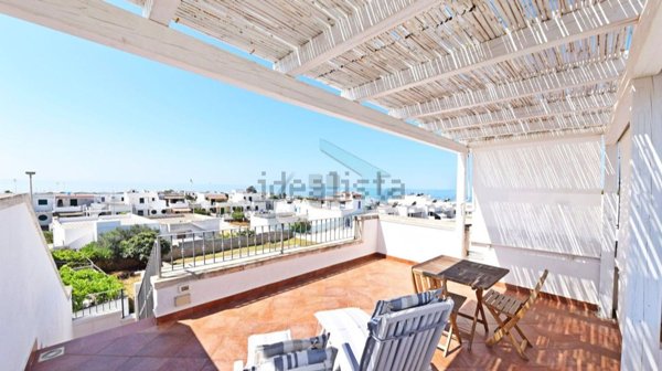 casa indipendente in vendita a Castrignano del Capo