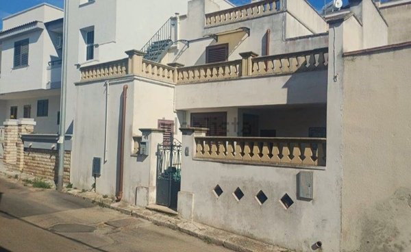 appartamento in vendita a Castrignano del Capo in zona Santa Maria di Leuca