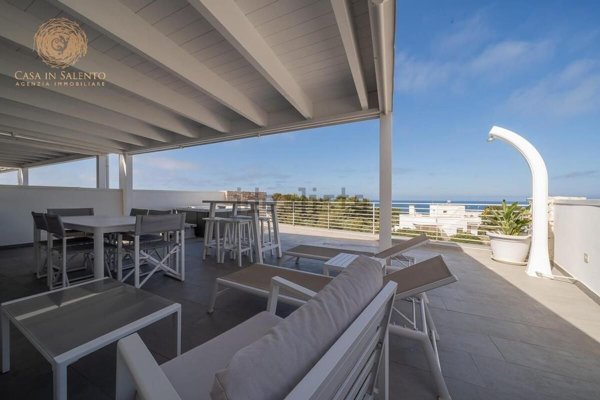 appartamento in vendita a Castrignano del Capo in zona Santa Maria di Leuca