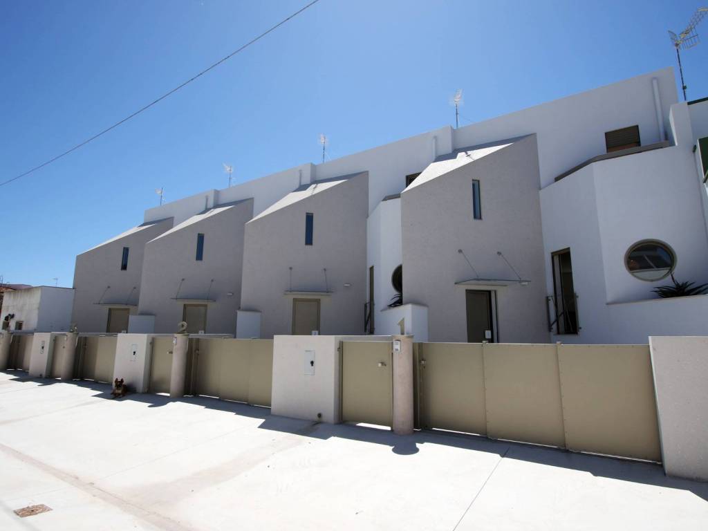 casa indipendente in vendita a Castrignano del Capo